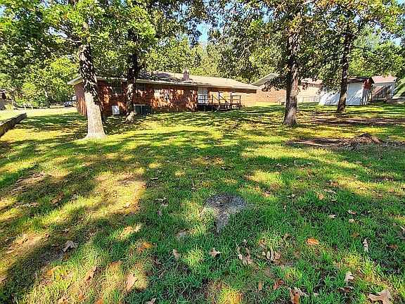 Huge backyard with storage 