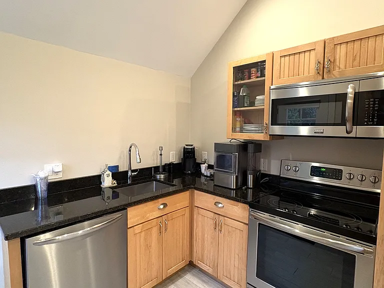 Bay View Dr — Photo 6