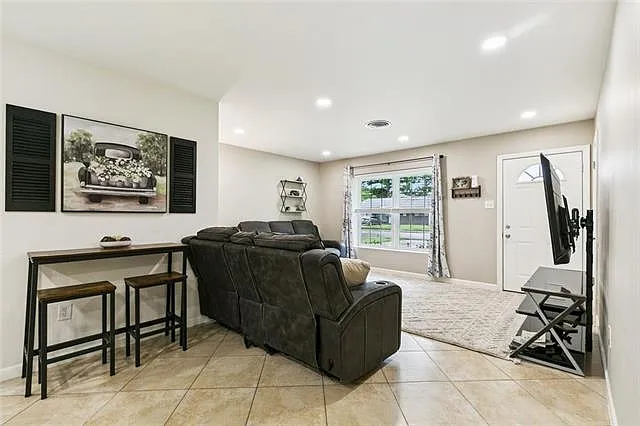 6227 Brunswick Ct — Photo 5