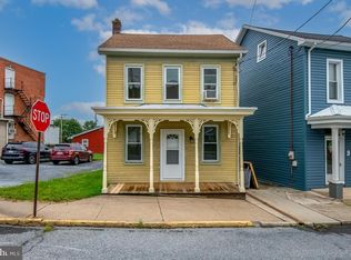 91 E Penn St, Lenhartsville, PA 19534