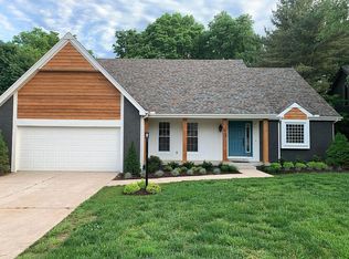 432 E Grayrock Dr, Springfield, MO 65810