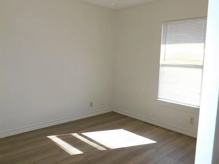 1002 Southwalk St #D — Photo 6