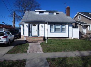 11014 194th St, Saint Albans, NY 11412