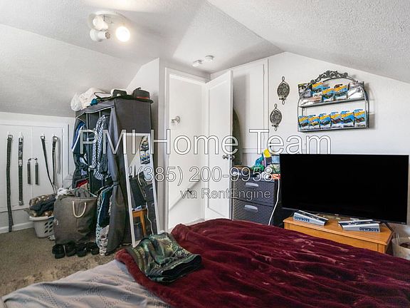 2nd image of 732 Campbell Hts #A