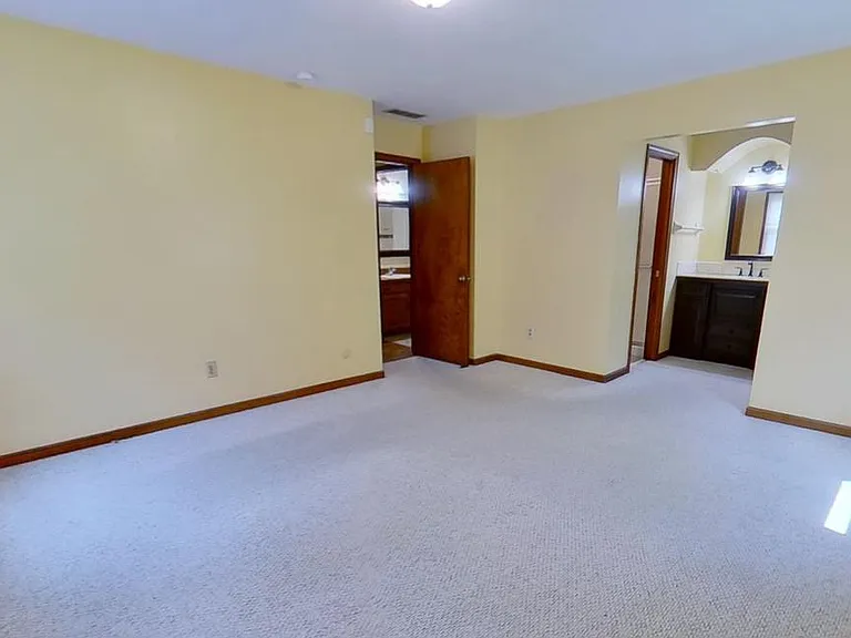 6115 Redcoach Ln — Photo 7