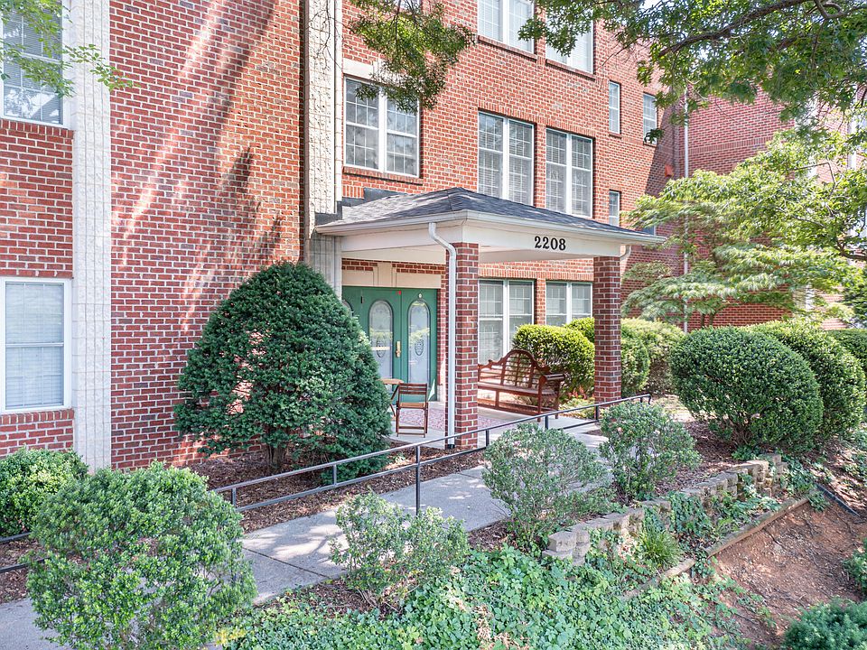 1st image of 2208 Jefferson St SE APT 212