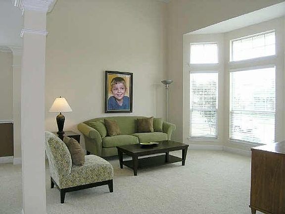 5th image of 2636 Waterfront Dr