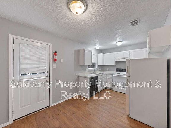 4th image of 5829 Shadydell Dr