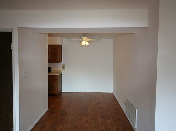 5th image of 4913 W 109th St APT 103
