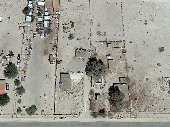 birdeyes view of lot and back house