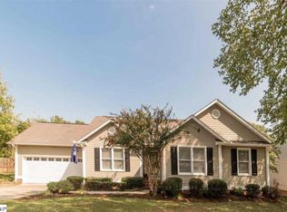 305 Flannery Ct, Fountain Inn, SC 29644