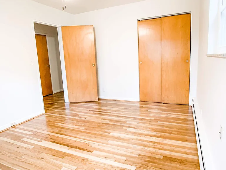 Large Bedroom #5