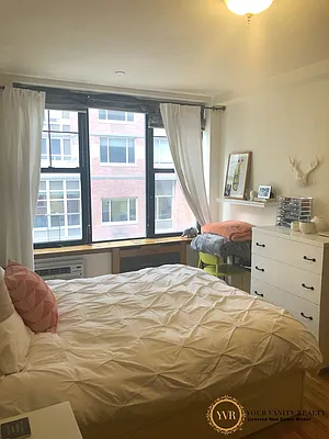 Rented by Your Vanity Realty | media 13