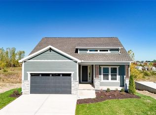 1140 SW Whitby Dr, Lees Summit, MO 64083