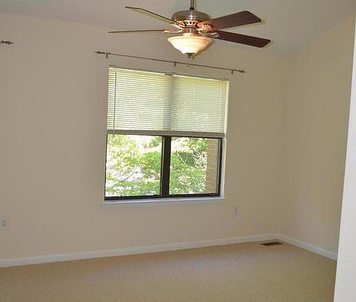 5th image of 5307 King Charles Way