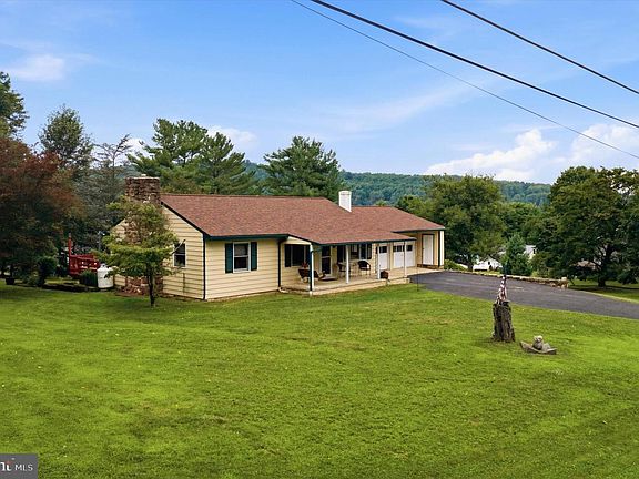2nd image of 209 Hill Rd