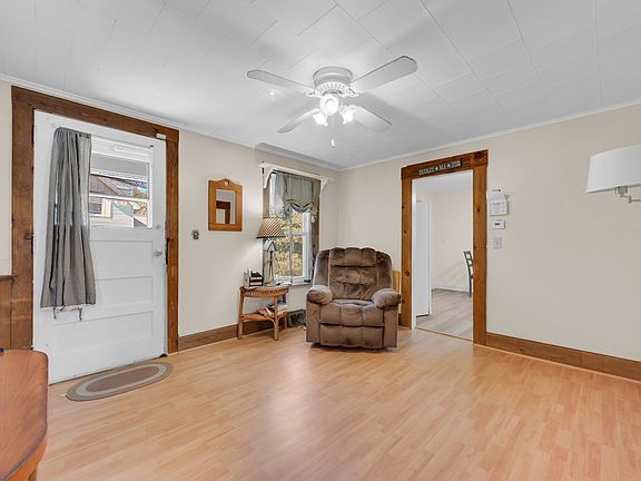 2nd image of 198-200 Southbridge Rd