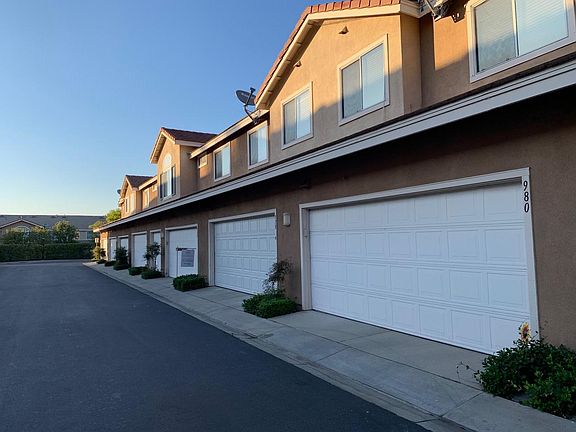 3rd image of 980 S Appaloosa Way
