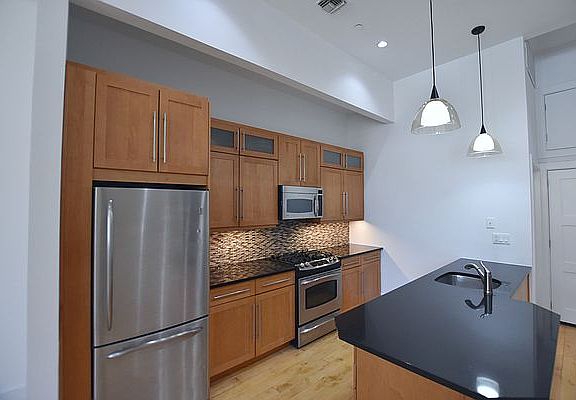 4th image of 45 White St APT 6a