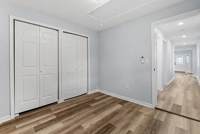 2410 E Columbus Dr — Photo 19