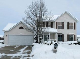 1314 Evergreen Ln, Yorkville, IL 60560
