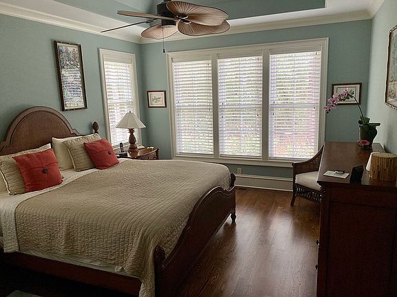 5th image of 6212 Pebble Shore Ln