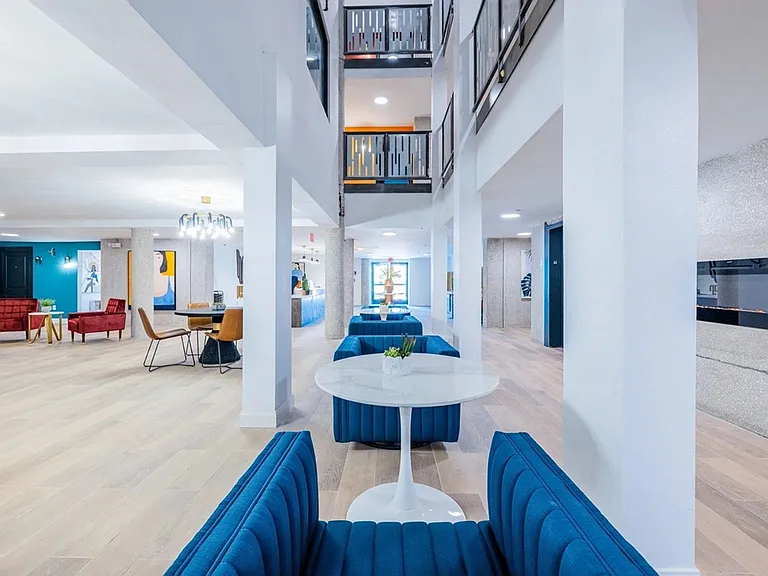 VEER Apartments — Photo 16