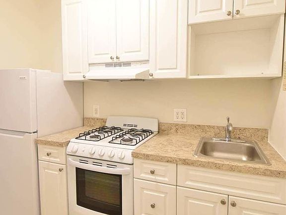 2nd image of 419 E 64th St APT 1A
