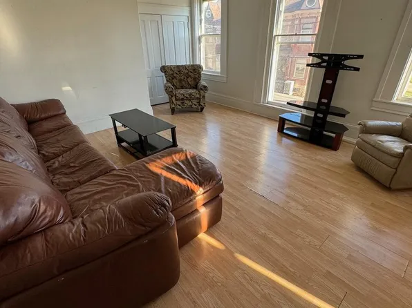 1005 Bluff St #2, Dubuque, IA 52001