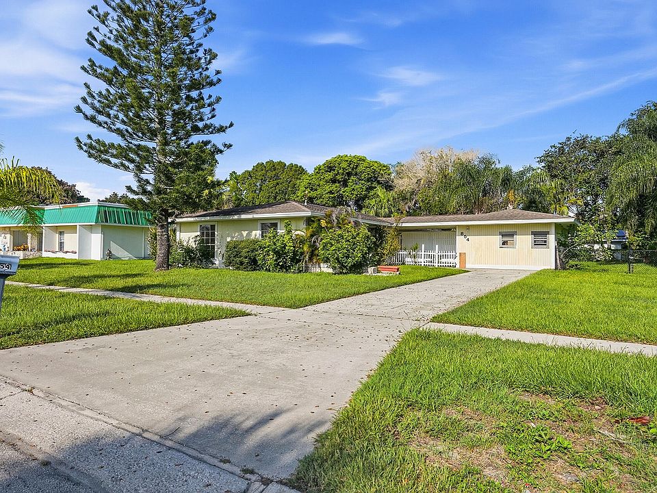 1st image of 854 SE Tierra Court