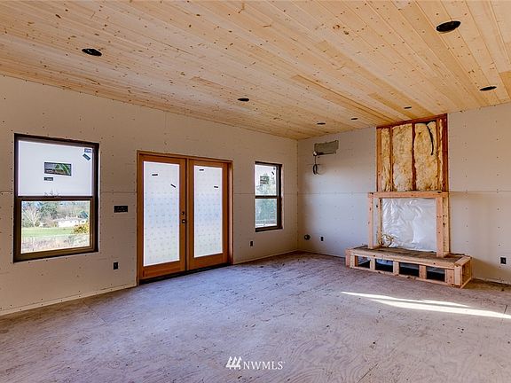 5th image of 12239 South Villa Drive NE