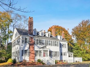 37 Church Grn, Taunton, MA 02780