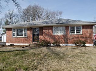 21 Mark Dr, Fairview Heights, IL 62208