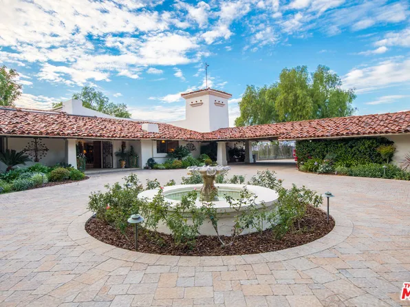 28611 Bamfield Dr, Agoura Hills, CA 91301