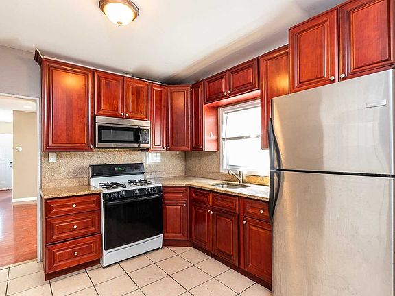2nd image of 114-18 139th St