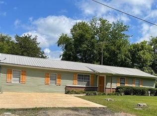 1509 Elmwood Dr, Demopolis, AL 36732