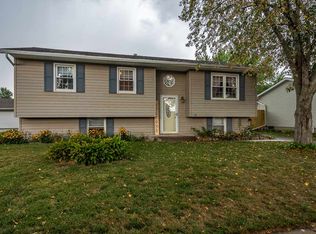 3120 W 65th St, Davenport, IA 52806