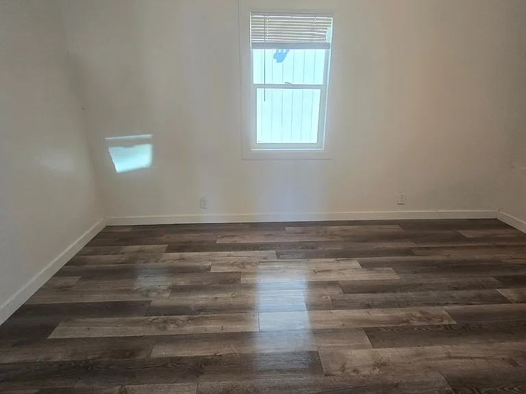 1029 S Division St #9 — Photo 8