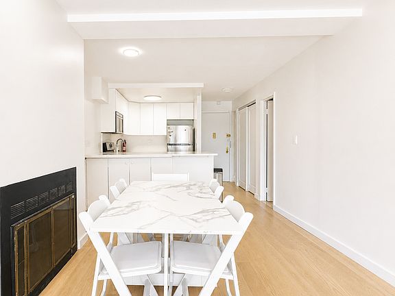 4th image of 250 E 31st St APT 6A