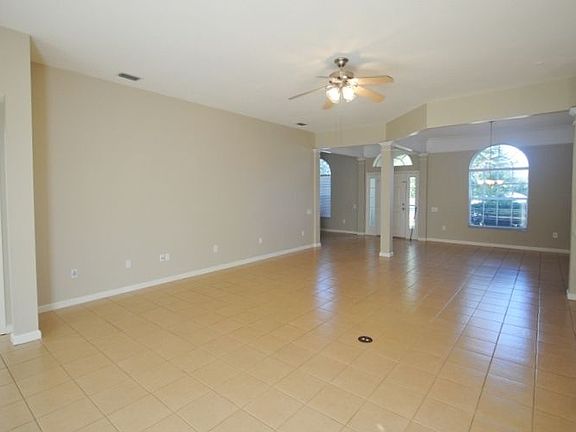 3rd image of 1903 Heartland Cir