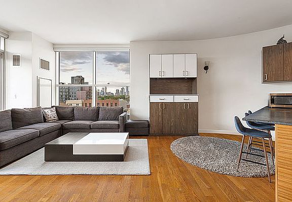3rd image of 11-24 31st Ave #4E
