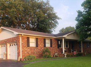 210 Post Oak Trl, Paducah, KY 42003