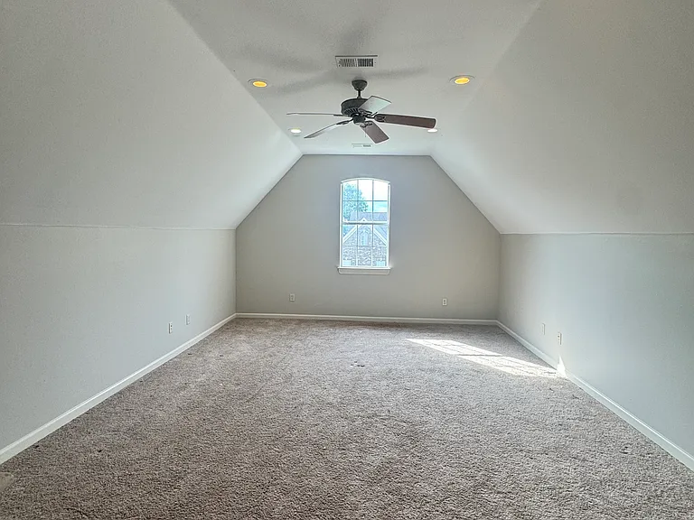 4431 Evelyn Ln — Photo 14