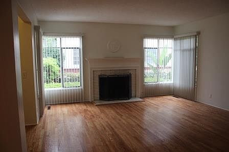 Living Room looking forward