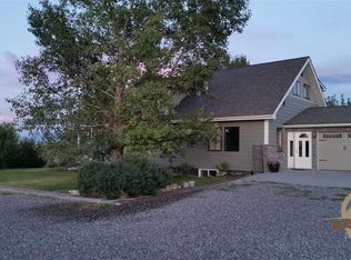 8460 Frontage Rd, Manhattan, MT 59741