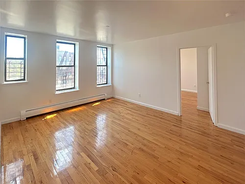 1664 Park Ave #5B Photo 1