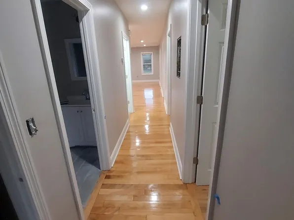 15 Endicott St #1, Worcester, MA 01610