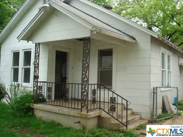 1305 S 15th St, Temple, TX 76504
