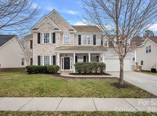 5710 Kirkwynd Commons Dr, Charlotte, NC 28278