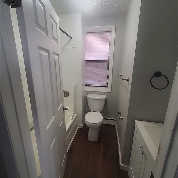 620 Dudley St #4 — Photo 10
